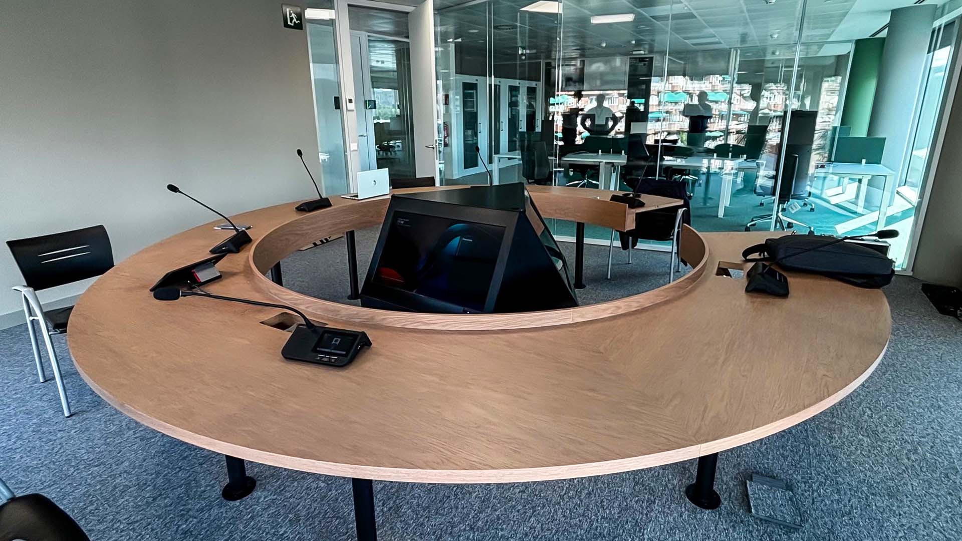 Creating Smarter Meetings with VISSONIC WiFi Wireless Conference System